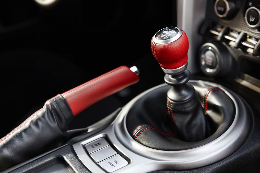  Toyota GT 86 2012 года  (фото 27 из 106)